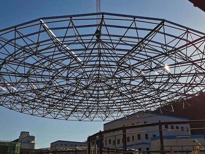 长春螺栓球网架工程施工现场